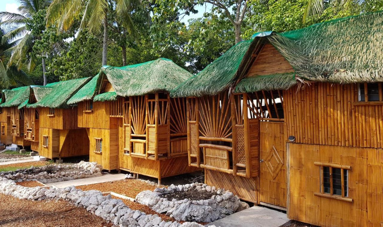 Nirvana Resort & Dive Centre - Moalboal Exterior photo